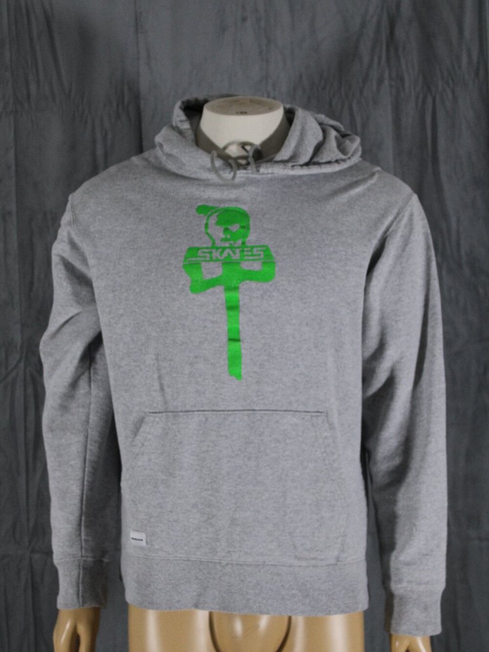 Skateboard Hoodie - Red Dragon x Skull Skates - Men's Medium